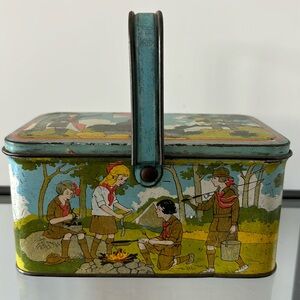 Girl Scout Tin Box